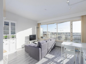 Modern studio in Middelkerke with views